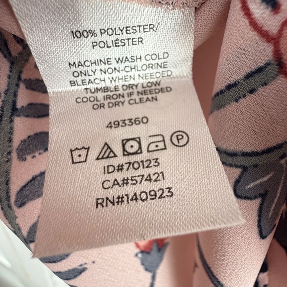 LOFT Blouse XXL Pink Floral Ruffle Sleeve Keyhole Neck NEW - Picture 14 of 15